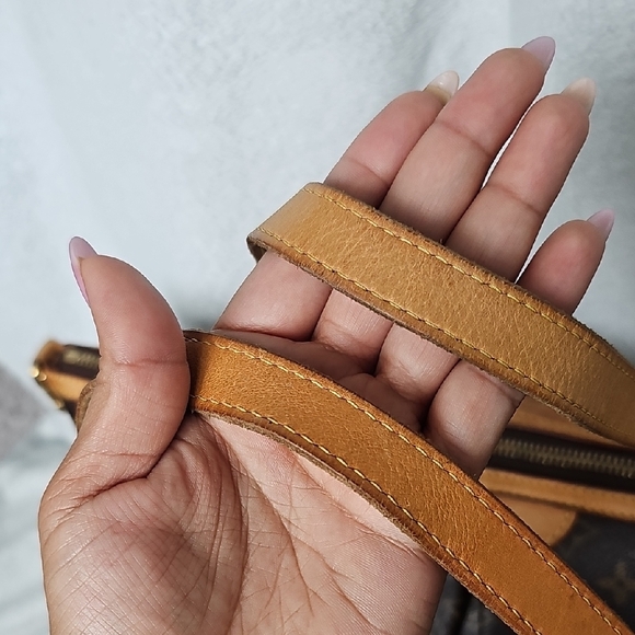 Louis Vuitton Monogram Canvas Palermo GM Tote Bag - Picture 6 of 15